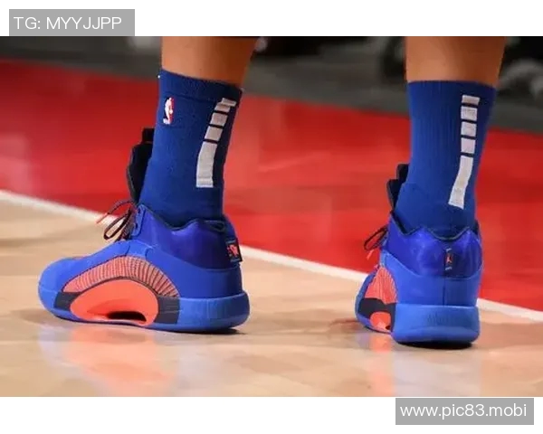 纽约扣篮王内特-罗宾逊获专属EQLZ鸳鸯球鞋